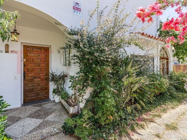 Chalet en venta en calle Claudio Coello, Pineda de Mar, de 226 m² 6 habitaciones por 395.000