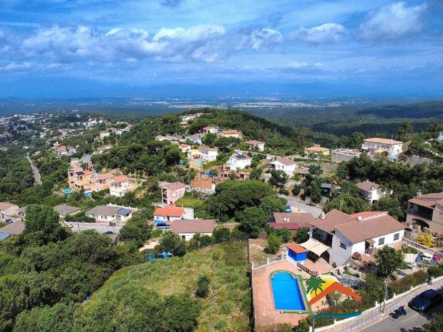 Chalet en venta en calle Crisantem, Vidreres, de 272 m² 4 habitaciones por 360.000