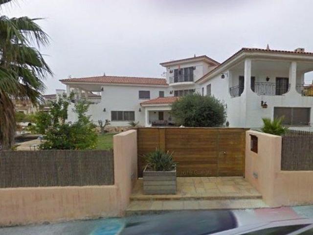 Chalet en venta en calle A Esqe, Altafulla, de 671 m² 4 habitaciones por 582.750