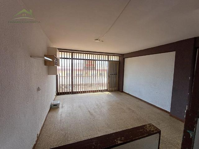 Chalet en venta en calle Antoni Gaudi, Sant Quintí de Mediona, de 153 m² 3 habitaciones por 183.000