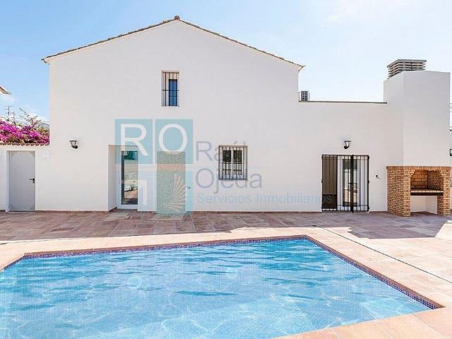 Chalet en venta en calle Acacies, Cambrils, de 183 m² 4 habitaciones por 699.000