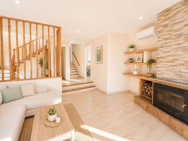 Chalet en venta en calle Alt Bergueda, Tarragona, de 235 m² 5 habitaciones por 620.000