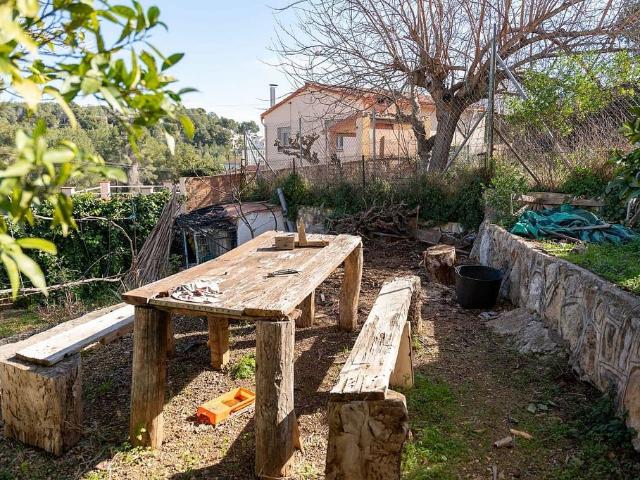 Chalet en venta en calle Avellaners, Pobla de Montornès, la, de 125 m² 5 habitaciones por 220.000