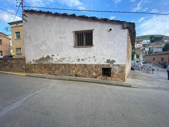 Chalet en venta en calle Barcelona, Granja d´Escarp, la, de 169 m² por 38.000