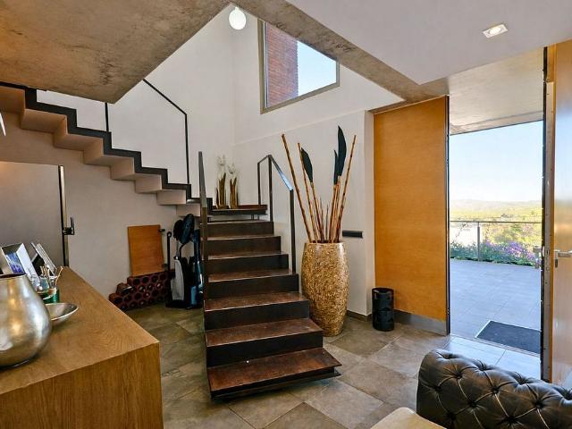 Chalet en venta en calle Beethoven, Canyelles, de 191 m² 5 habitaciones por 629.800