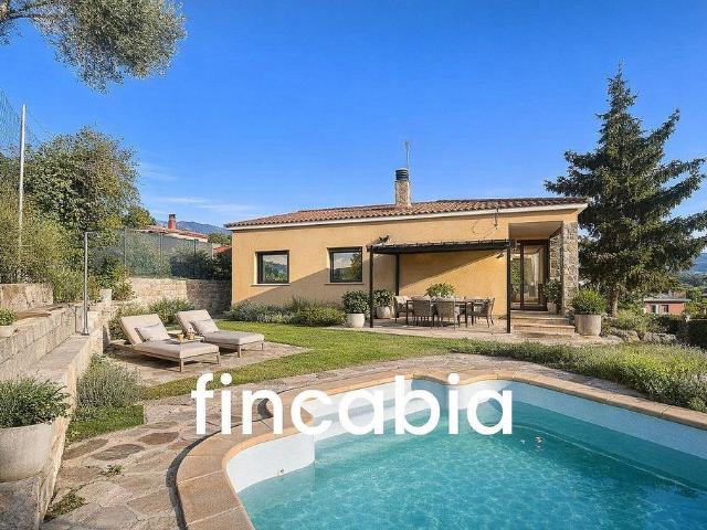 Chalet en venta en calle Bruc, Maçanet de la Selva, de 96 m² 3 habitaciones por 179.000