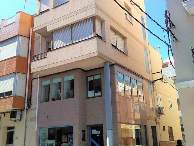 Chalet en venta en calle Gorria, Sant Carles de la Ràpita, de 172 m² 3 habitaciones por 320.000