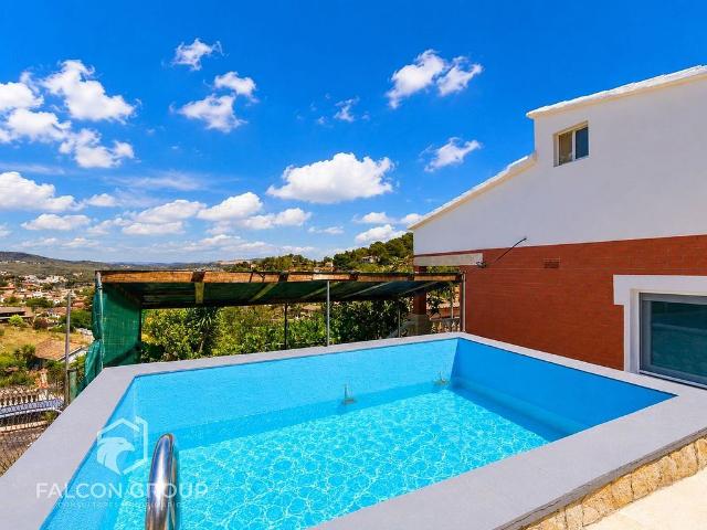 Chalet en venta en calle Gaudi, Canyelles, de 63 m² 3 habitaciones por 240.000