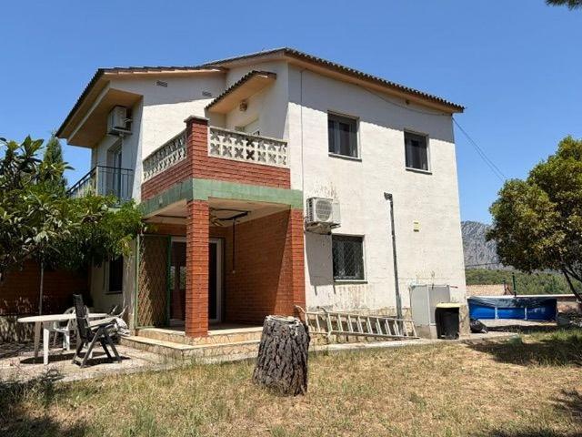 Chalet en venta en calle De Can Fosalba, Hostalets de Pierola, Els, de 186 m² 3 habitaciones por 350.000
