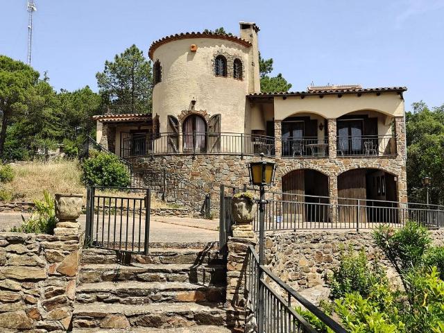 Chalet en venta en calle De Can Ribot, Calonge, de 155 m² 4 habitaciones por 580.000