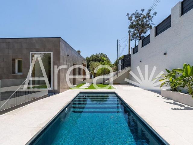 Chalet en venta en calle De Canet, Sant Cebrià de Vallalta, de 200 m² 4 habitaciones por 615.000