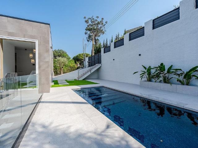Chalet en venta en calle De Canet, Sant Cebrià de Vallalta, de 210 m² 4 habitaciones por 615.000