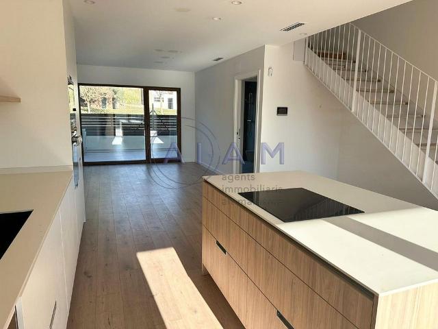 Chalet en venta en calle De Guifré El Pilós, Tordera, de 94 m² 3 habitaciones por 395.000