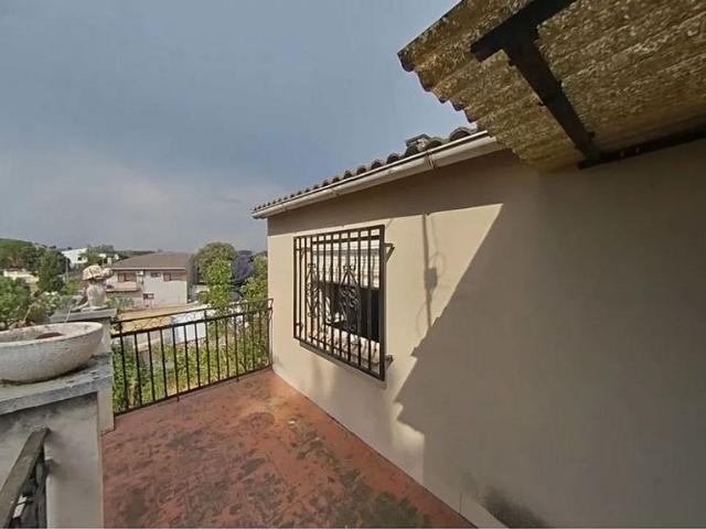 Chalet en venta en calle De Juan Vergés, Fonollosa, de 497 m² 4 habitaciones por 169.100
