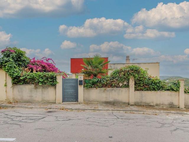 Chalet en venta en calle De la Mallarenga, Olivella, de 276 m² 4 habitaciones por 329.000