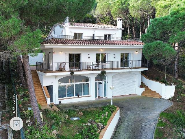 Chalet en venta en calle De la Marina, Santa Cristina d´Aro, de 319 m² 4 habitaciones por 675.000