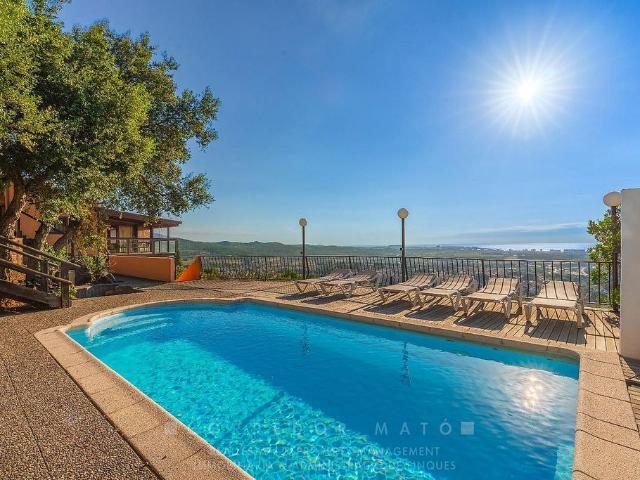 Chalet en venta en calle De la Selva, Calonge, de 220 m² 4 habitaciones por 725.000