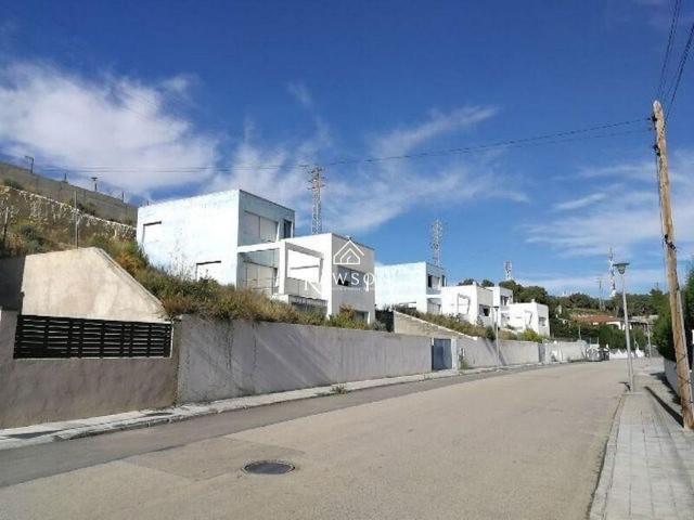 Chalet en venta en calle De la Vía Láctea, Vendrell, El, de 184 m² 4 habitaciones por 336.000