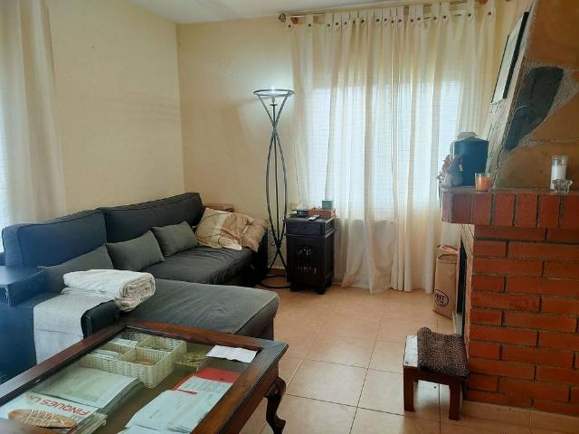 Chalet en venta en calle De L'anoia, Sils, de 70 m² 3 habitaciones por 244.000