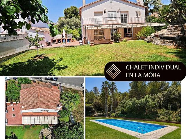 Chalet en venta en calle De Les Garrigues, Tarragona, de 180 m² 4 habitaciones por 570.000