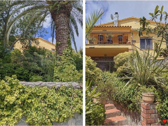Chalet en venta en calle De Les Suredes, Lloret de Mar, de 90 m² 6 habitaciones por 380.000