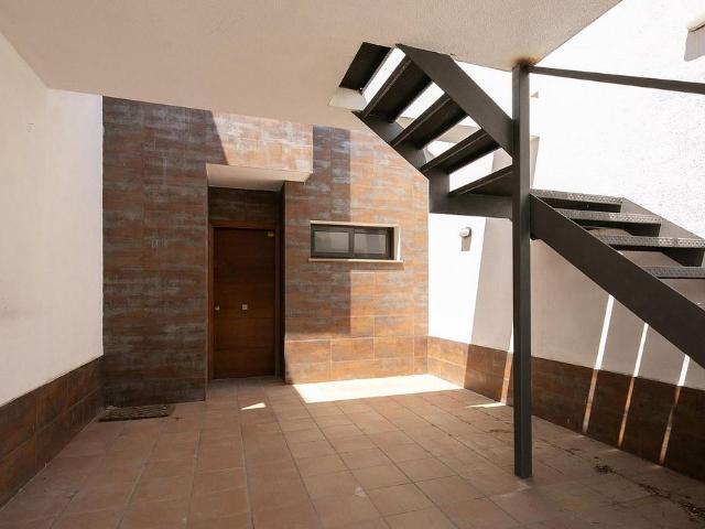 Chalet en venta en calle De L'estella, Olivella, de 310 m² 4 habitaciones por 380.000