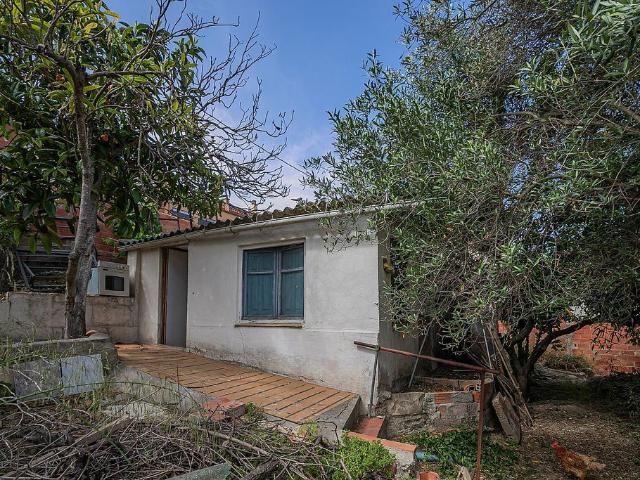 Chalet en venta en calle De Lleó, Rubí, de 37 m² 1 habitación por 180.000