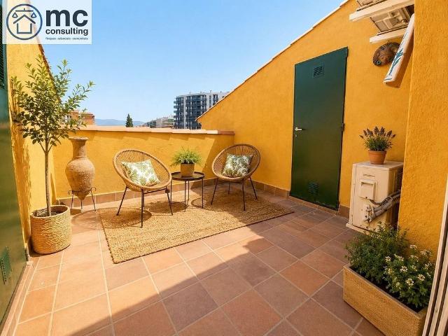 Chalet en venta en calle De Minetes, Granollers, de 177 m² 4 habitaciones por 480.000