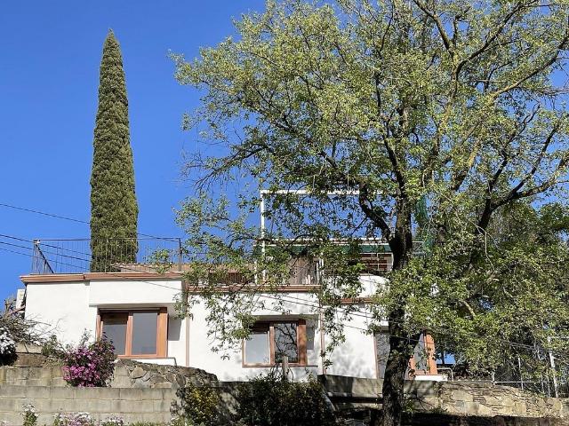 Chalet en venta en calle De Sant Bernat, Sant Pere de Vilamajor, de 167 m² 5 habitaciones por 380.000