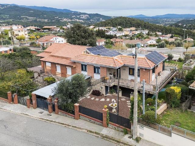 Casa adosada en venta en calle De Sant Mateu, Bigues i Riells, de 87 m² 4 habitaciones por 370.000