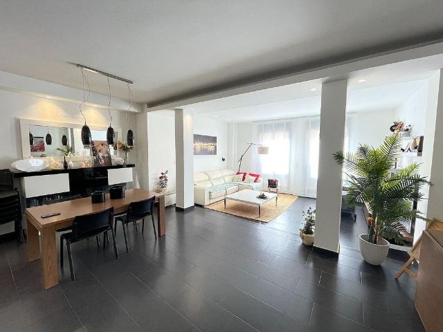 Chalet en venta en calle De Santa Coloma, Tortosa, de 265 m² 4 habitaciones por 299.000