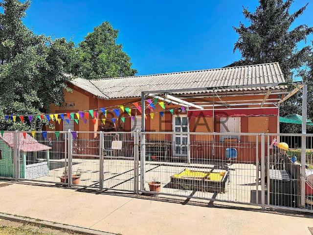 Chalet en venta en calle De Respiri, Tremp, de 126 m² 4 habitaciones por 250.000