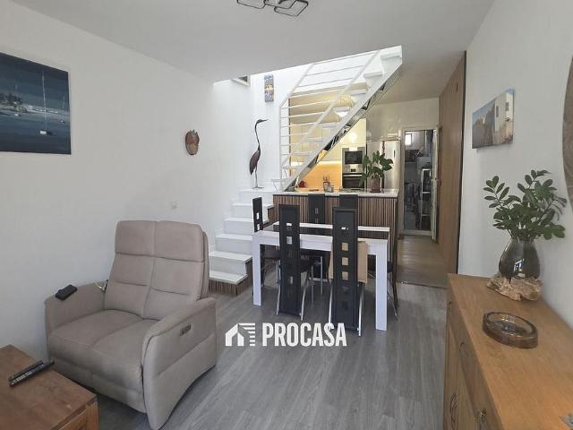 Chalet en venta en calle De Taiga, Castelló d´Empúries, de 146 m² 3 habitaciones por 239.000