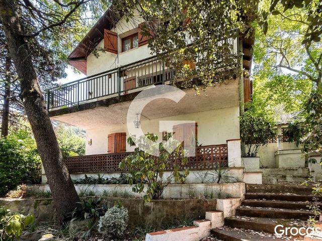 Chalet en venta en calle Del Montseny, Vallgorguina, de 130 m² 3 habitaciones por 199.900
