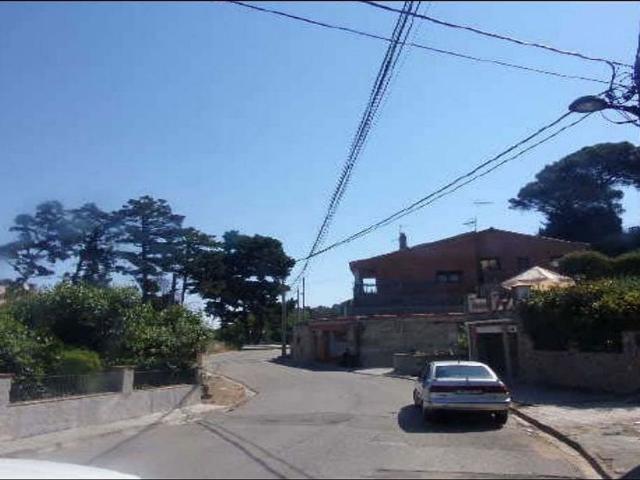 Chalet en venta en calle Del Montseny, Vallgorguina, de 225 m² 4 habitaciones por 242.000
