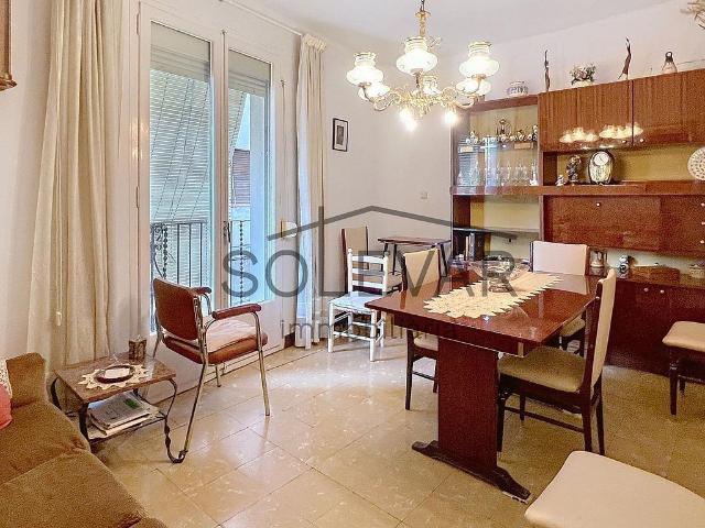 Chalet en venta en calle Del Doctor Roure, Tremp, de 216 m² 9 habitaciones por 140.000