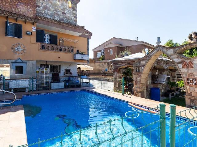 Chalet en venta en calle Del Pi, Altafulla, de 282 m² 4 habitaciones por 350.000