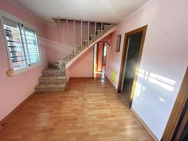Chalet en venta en calle Del Xiprer, Olèrdola, de 107 m² 2 habitaciones por 145.000