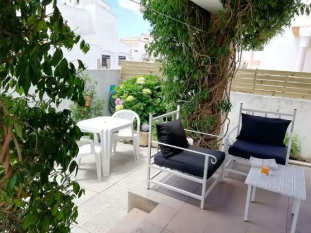 Chalet en venta en calle Dels Boters, Cerdanyola del Vallès, de 80 m² 3 habitaciones por 280.000