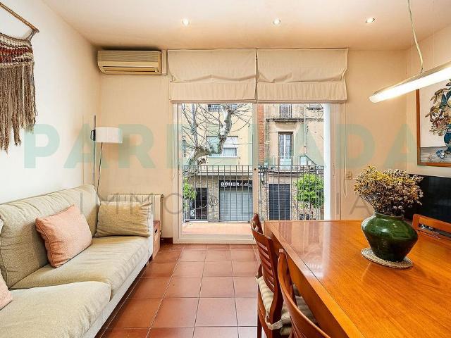 Chalet en venta en calle D'en Prim, Badalona, de 102 m² 2 habitaciones por 600.000