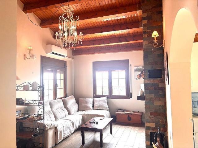 Chalet en venta en calle Dr Fleming Valldemar, Castellet i la Gornal, de 100 m² 3 habitaciones por 359.900