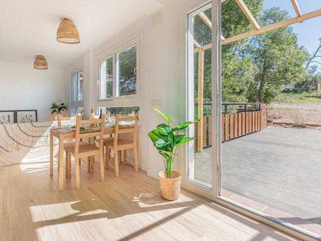 Chalet en venta en Vacarisses, de 100 m² 3 habitaciones por 375.000