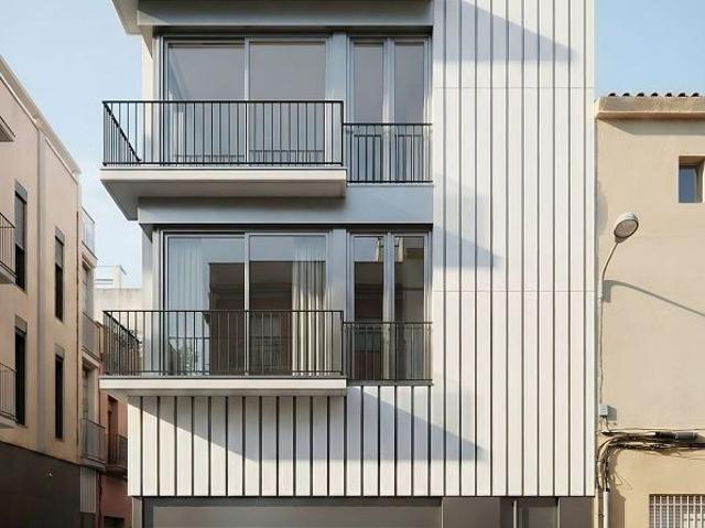 Chalet en venta en calle Francesc Planas I Casals, Badalona, de 169 m² 3 habitaciones por 640.000