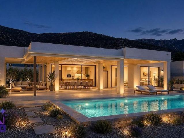 Chalet en venta en calle Holanda, Palau Saverdera, de 140 m² 3 habitaciones por 469.000