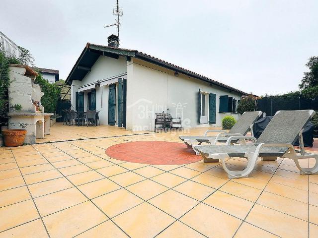 Chalet en venta en Hendaya, de 95 m² 3 habitaciones por 460.000