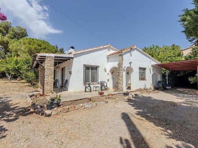 Chalet en venta en calle Heura, Llorenç del Penedès, de 110 m² 3 habitaciones por 255.000