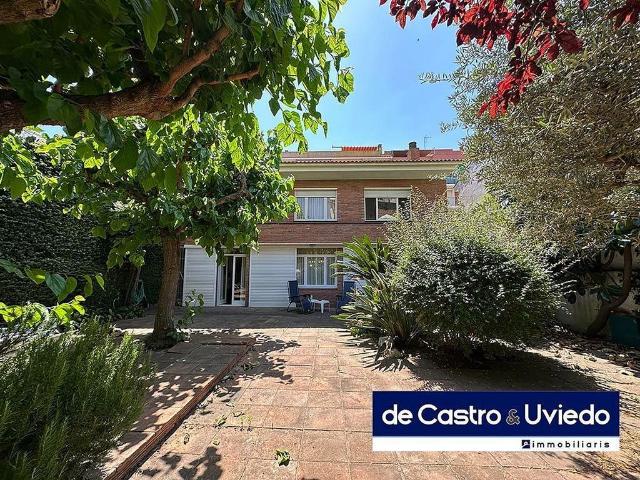Chalet en venta en calle Ignasi Iglesias, Pineda de Mar, de 157 m² 5 habitaciones por 600.000