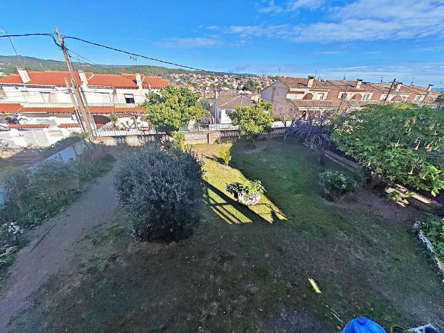 Chalet en venta en calle Joan Maragall, Creixell, de 350 m² 5 habitaciones por 315.000