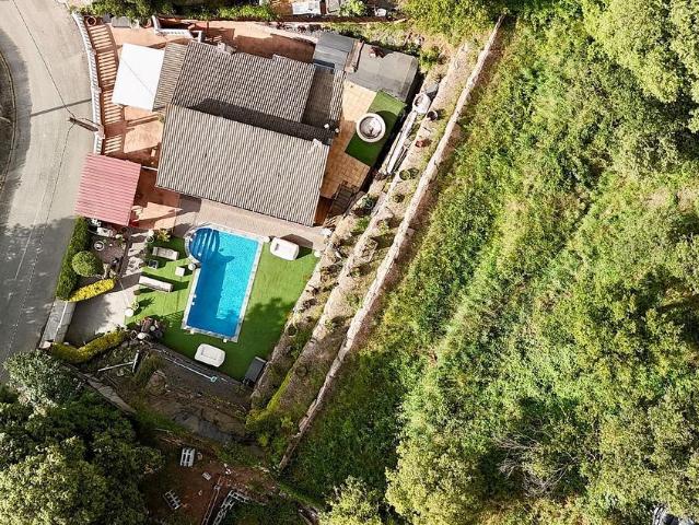 Chalet en venta en calle Josep Maria de Segarra, Sant Pere de Vilamajor, de 82 m² 3 habitaciones por 349.900