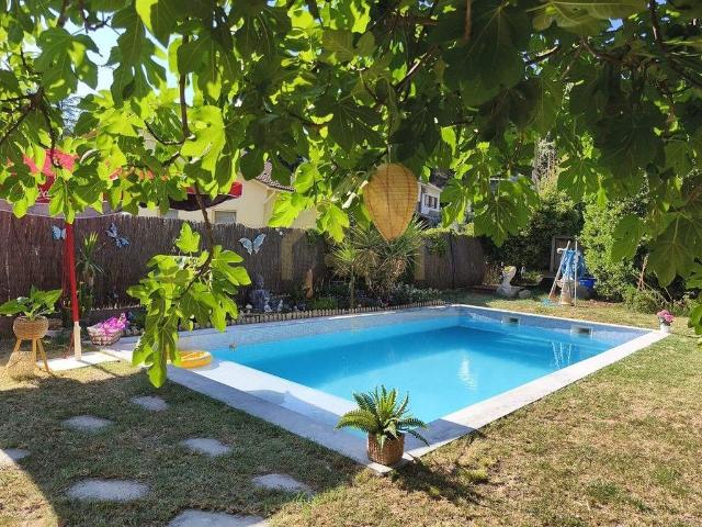 Chalet en venta en Sant Pere de Vilamajor, de 99 m² 3 habitaciones por 339.000
